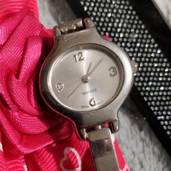 Watch - Picture 2 of 4